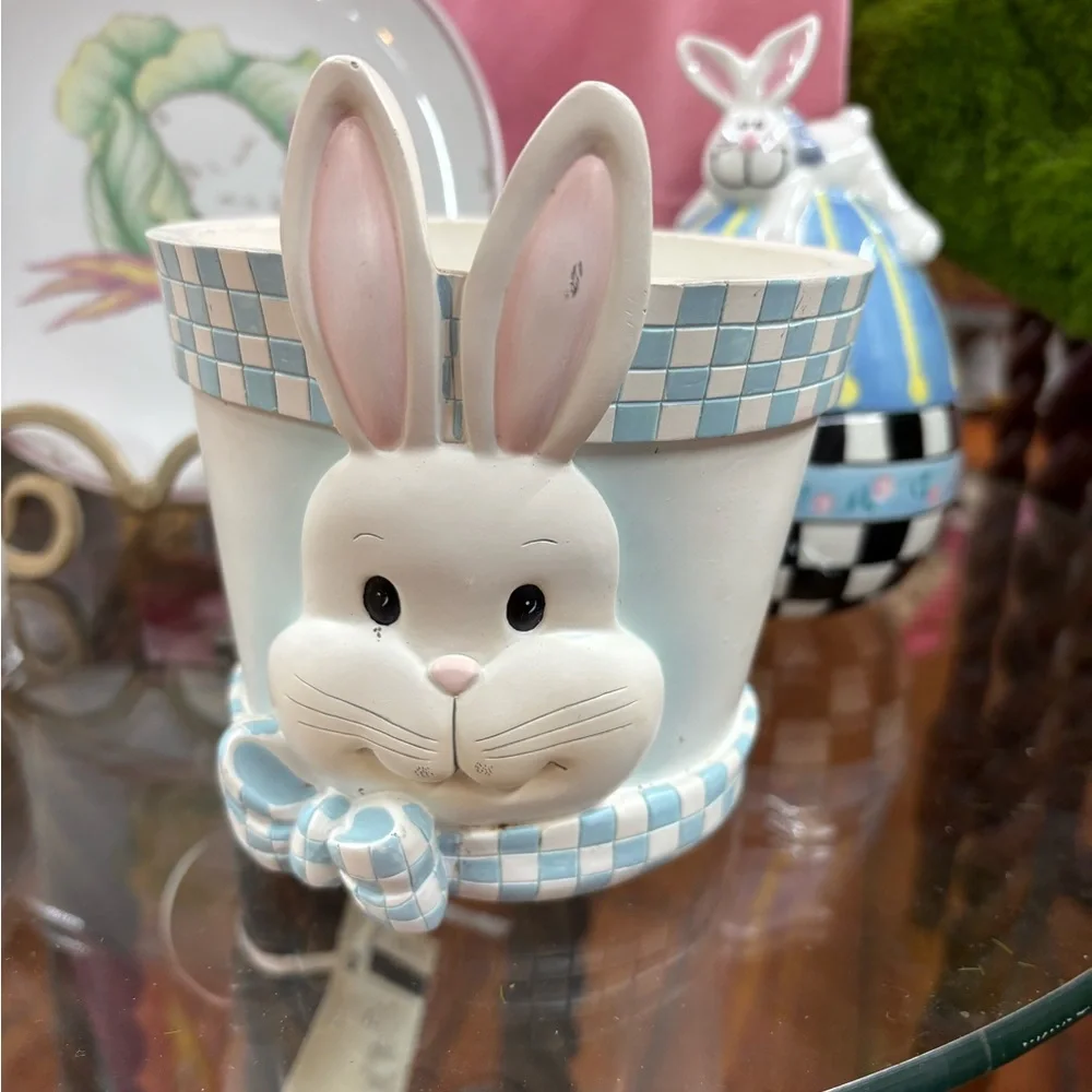 Bunny planter - Picture 1 of 1